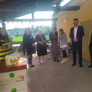 b69adca6-c635-4794-9731-d06ab3eaf7c3