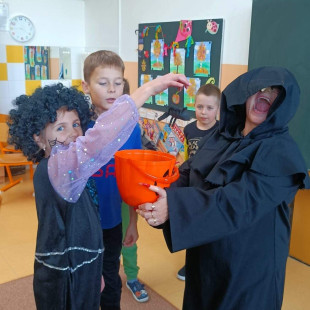 a8e12d68-82fd-413f-9852-f992b4c0a30d