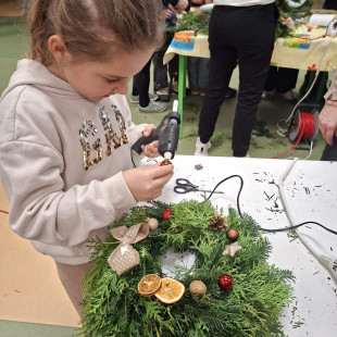 f7f46a1f-8978-4ba4-9ece-95c61dd70254