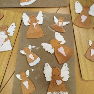 9aa4dc90-c8aa-4126-9d56-4c849d8edb60