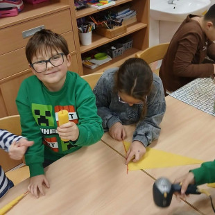 f95f6aff-341d-4e6c-93bf-6acd982b2967