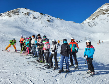 LYŽAŘI ZDRAVÍ Z ITÁLIE - PIANCAVALLO 2023 - zdokonalovací lyžařský kurz