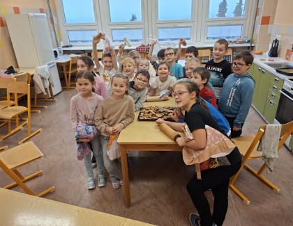 Vánoční pečení ve 2.A 
